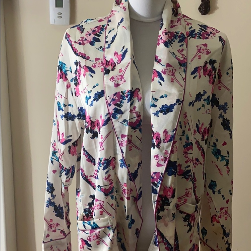 sam edelman abstract floral satin robe - Picture 3 of 6